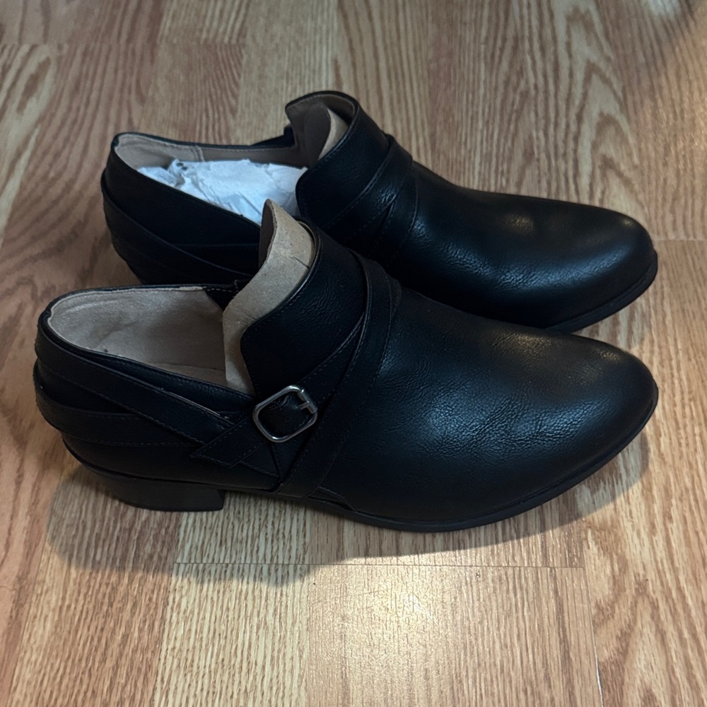 Life Stride Black Slip-On Loafers